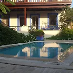 Paradise Garden Aparthotel 3*