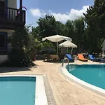 Aparthotel Paradise Garden 3*