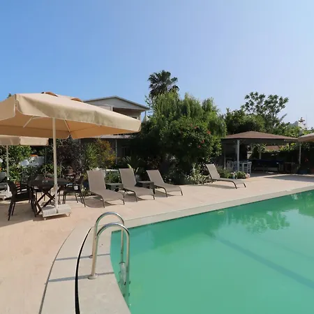 파라다이스 가든 규무슬럭