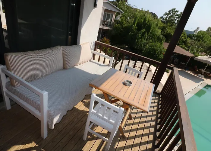 Paradise Garden Apartmanhotel