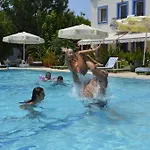 Paradise Garden 3*