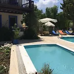 Ξενοδοχείο με διαμερίσματα Paradise Garden Gumusluk